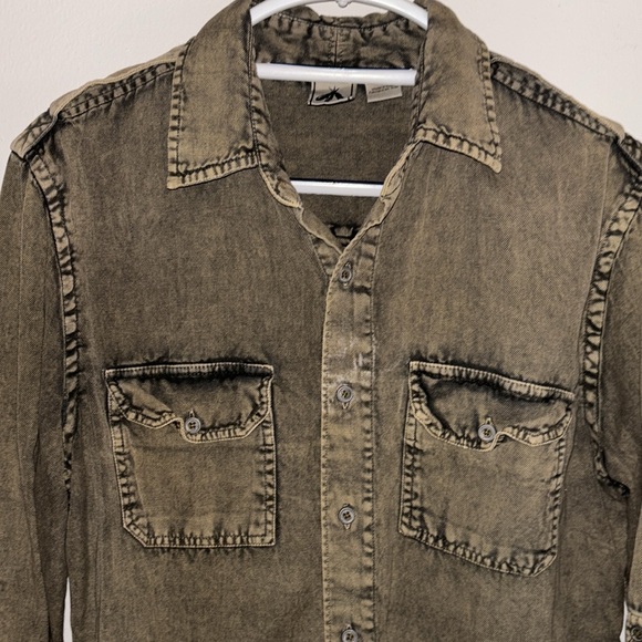 Anthropologie Three Feathers Button-Up Shirt, Size Medium - Picture 3 of 11